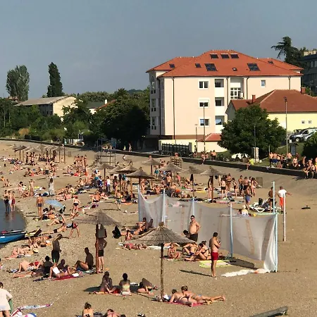 Danubiana Apartament *